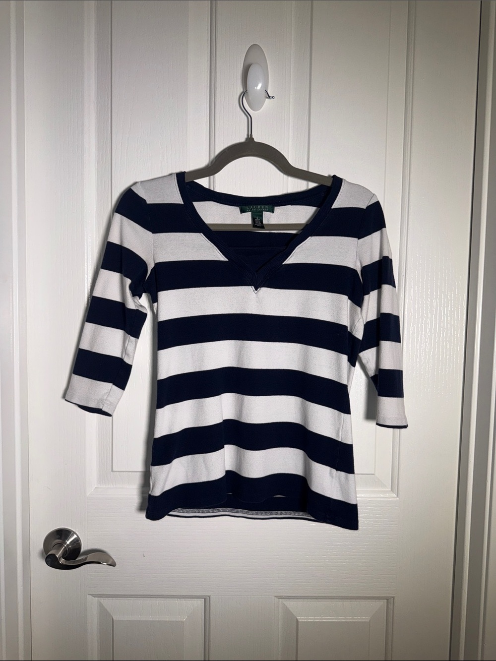 Lauren Ralph Lauren Navy & White Striped V-Neck Three-Quarter Sleeve Top - Small